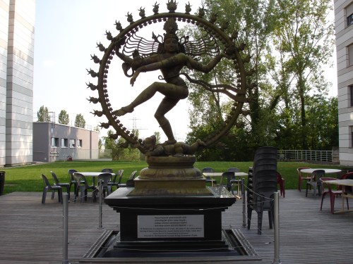 CERN. Ινδική θεότητα Shiva